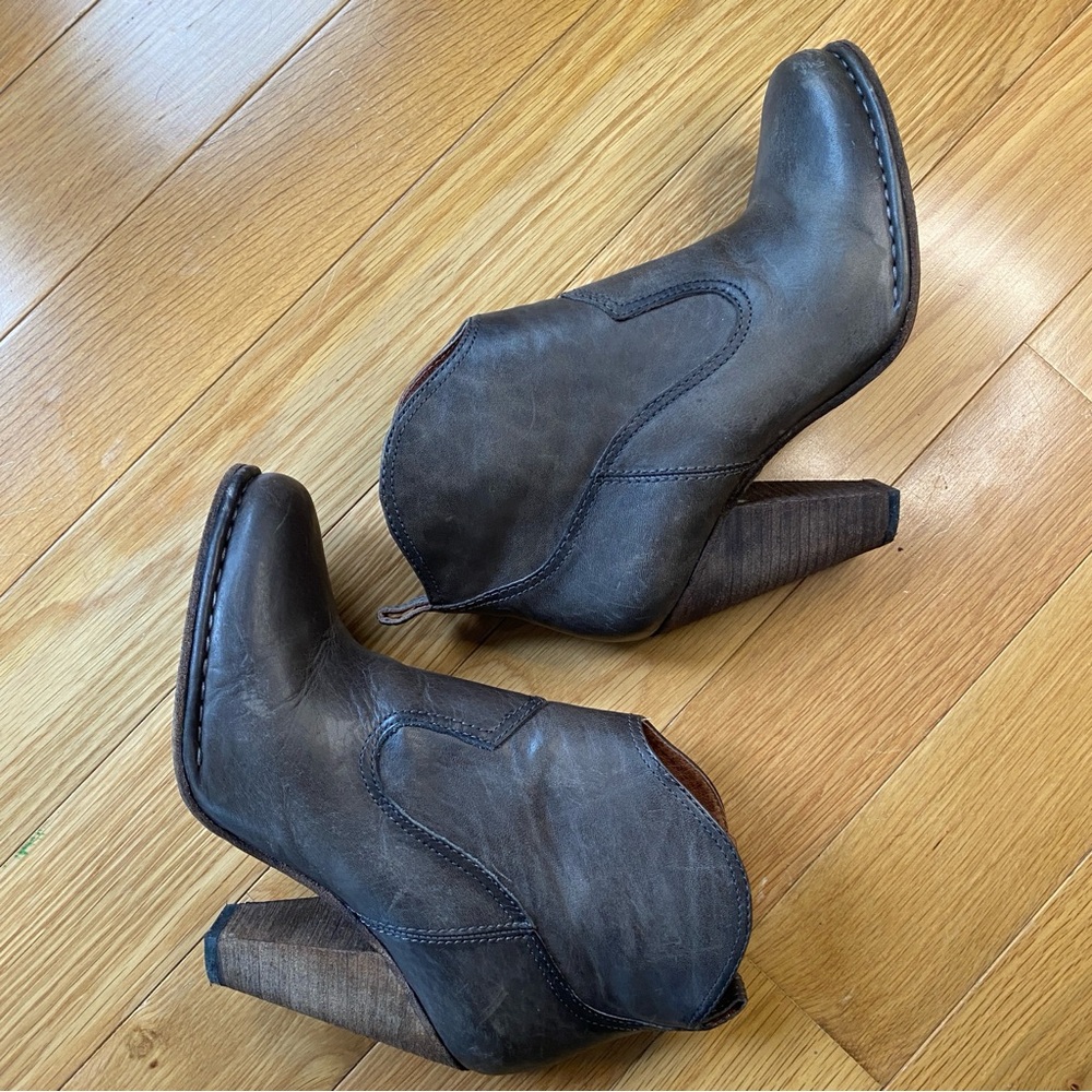 Frye Madeline Short Moto Leather Smoke Gray Ankle Bootie Women's Boots Size‎ 9 - Picture 4 of 9